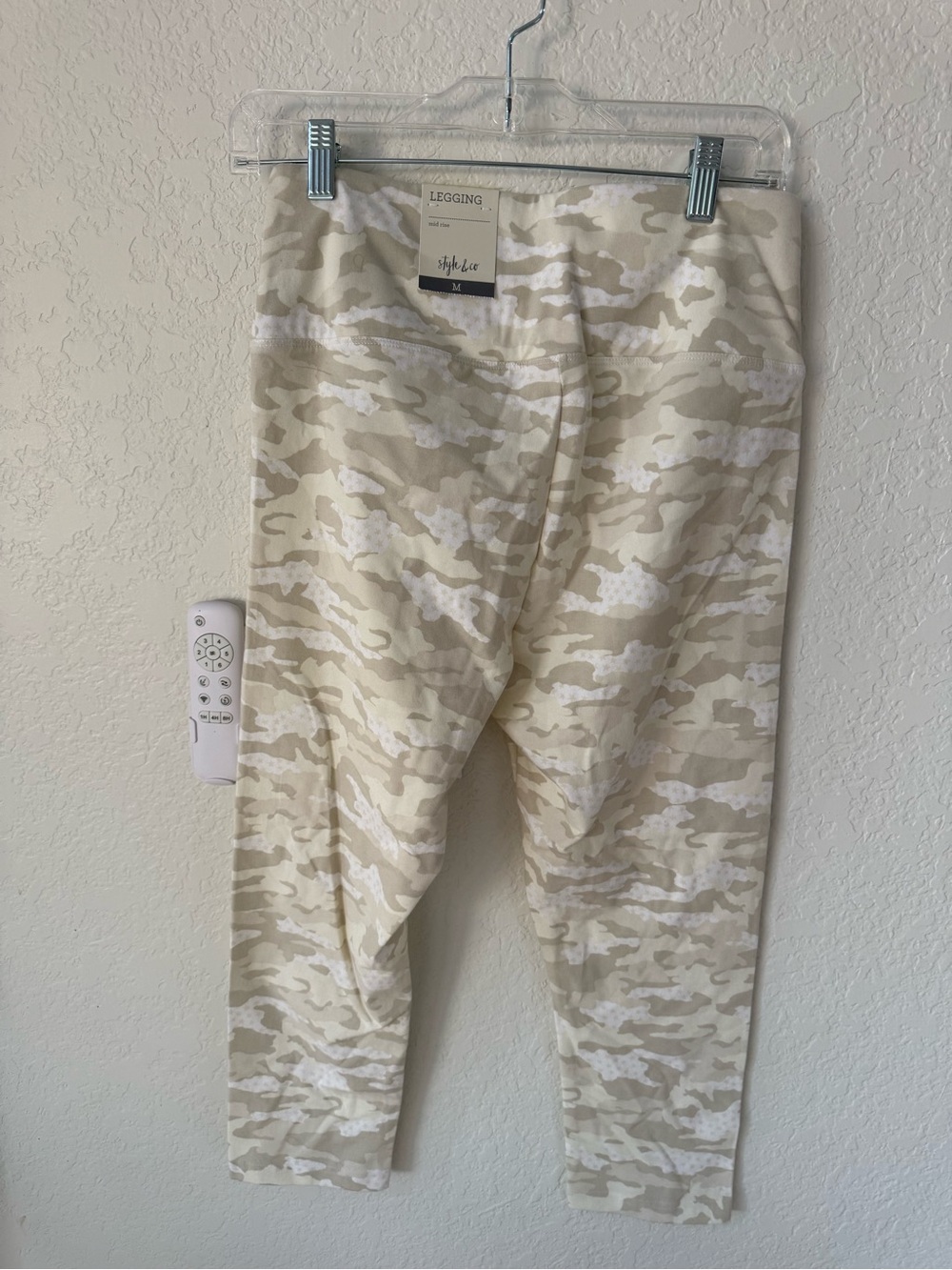 Style & Co. Beige and Cream Camo Leggings - Picture 2 of 4
